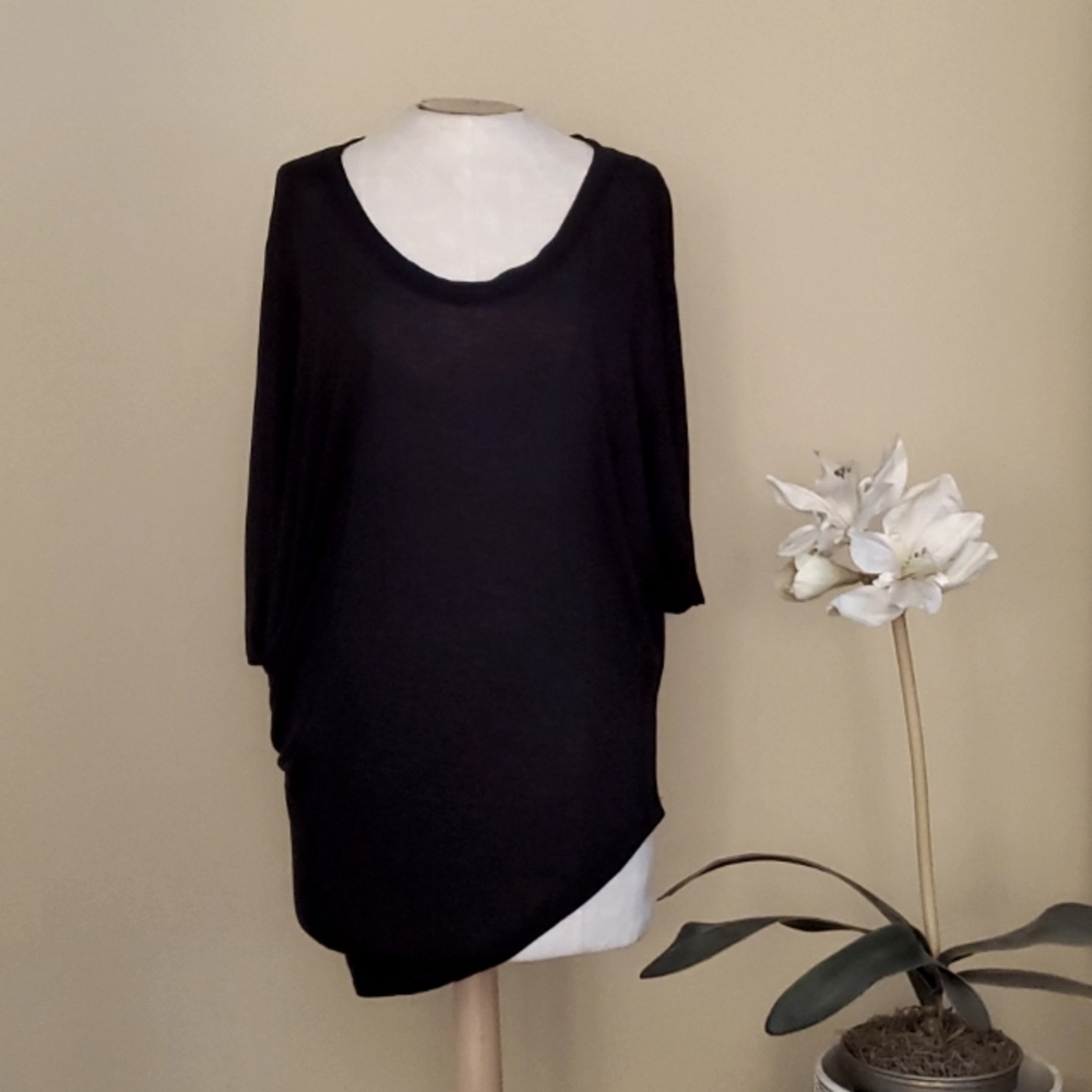 Olive Olivia Black Top